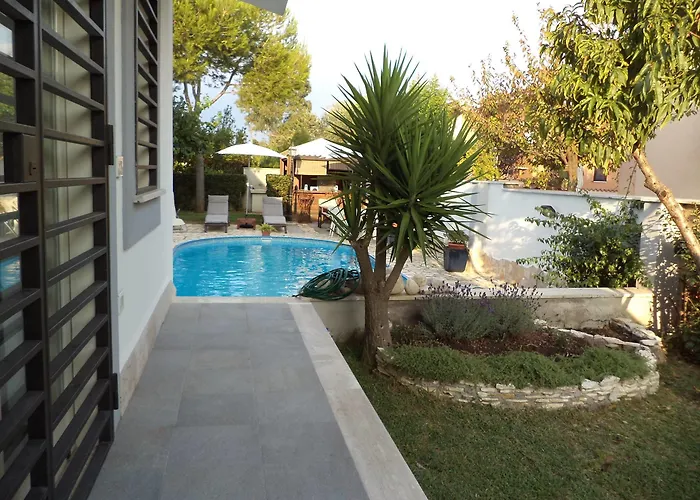 Gens Mundi Bed and Breakfast 4*